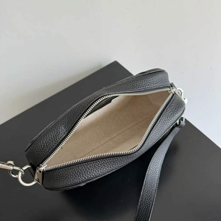 Picture of Bottega Veneta Handbags _SKUfw207949271fw